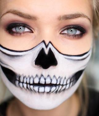 4 trucos de maquillaje muy terroríficos para Halloween | Ideal