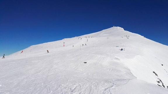 Sierra Nevada cierra con 70.000 visitantes los nueve días de puente