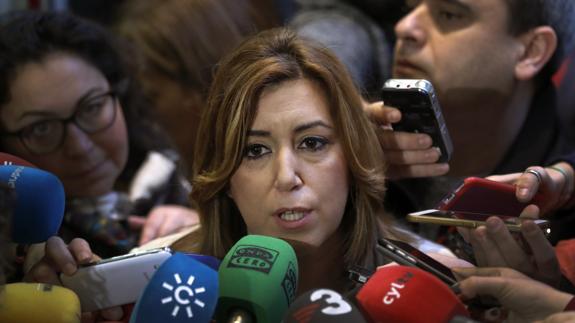 Susana Díaz inicia una campaña para ganarse a la militancia