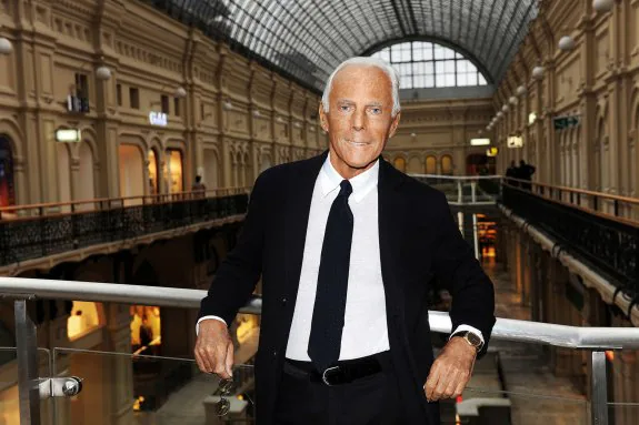 Armani empezó a levantar su emporio hace 40 años.