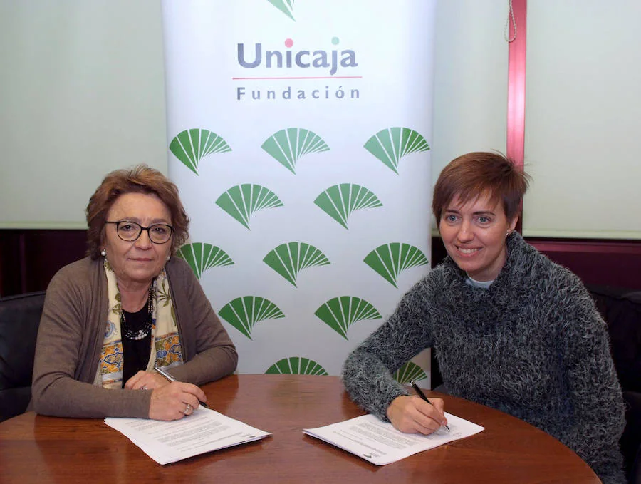 La Fundación Unicaja colabora con Adacea en una campaña de seguridad vial para jóvenes