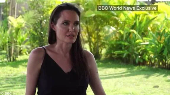 Angelina Jolie rota de dolor al hablar de su divorcio