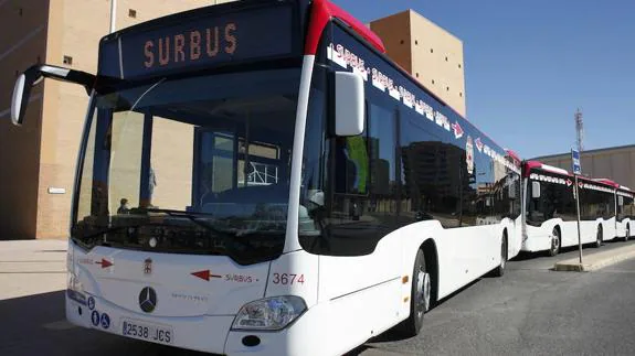 Si vas a coger el bus el domingo, atento: hay cambios en diez líneas