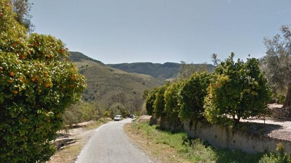 Fue detenido en la GR-3204, una carretera provincial que une Lecrín con La Bernardilla.