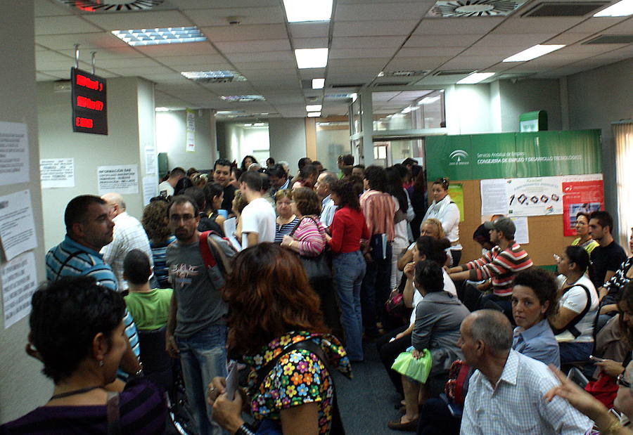 Alertan del cierre de oficinas del Servicio Andaluz de Empleo