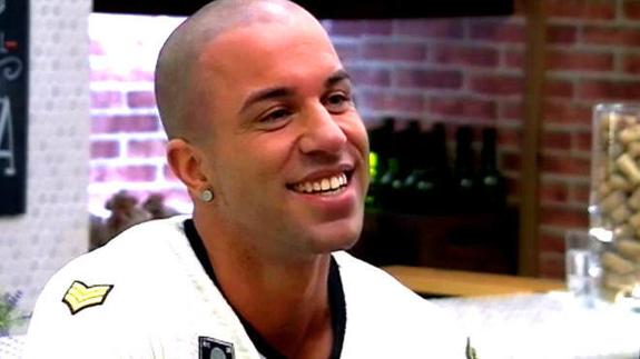 El chico que busca pareja en 'First Dates' tras salir con Falete y hacer películas para adultos