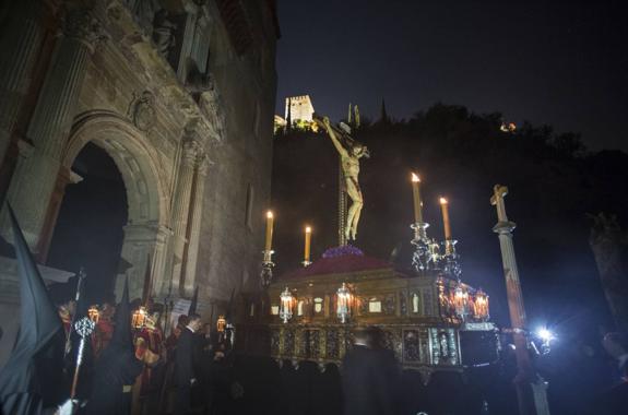 Jueves Santo de 2016 en Granada. Estación de penitencia de la cofradía del Silencio.