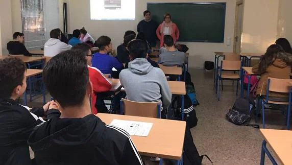 Alumnos de Almería aprenden qué es machista