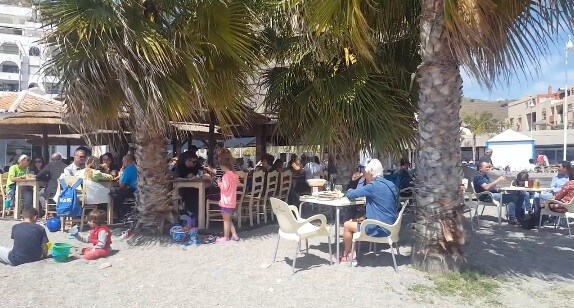 Ambiente veraniego en Almuñécar