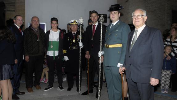 El comandante naval de Almería, Antonio Mínguez Samper, preside en Lanjarón una procesión