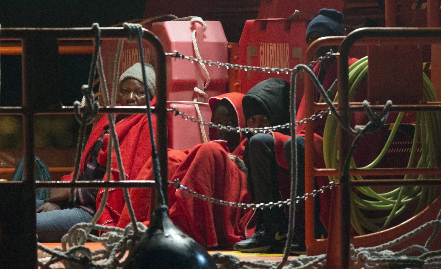 Llegada al puerto de Almería hace unos días de otro grupo de personas rescadas