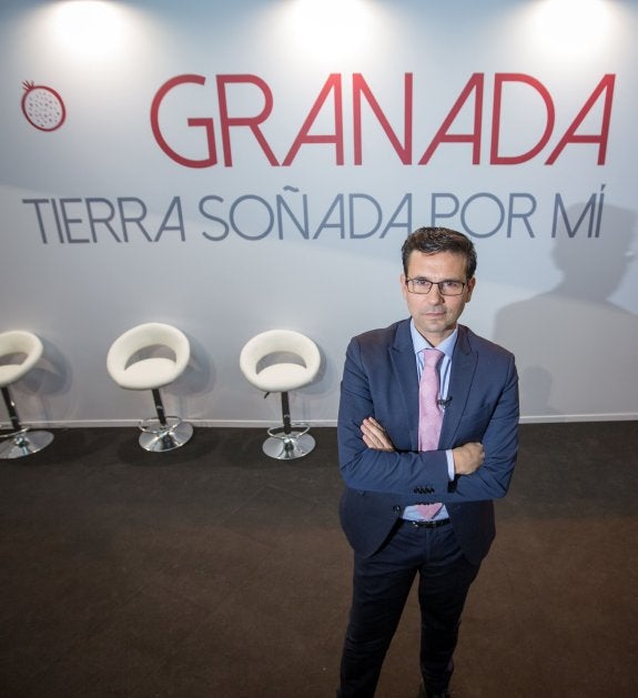 Paco Cuenca, durante una de las presentaciones en Fitur 2017, en Madrid. 