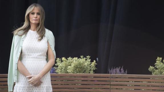 Melania Trump da 'Me gusta' al tuit que se burla de su marido