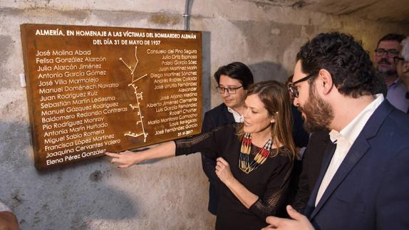 Los Refugios incorporan una placa con los 31 nombres de las víctimas del bombardeo nazi