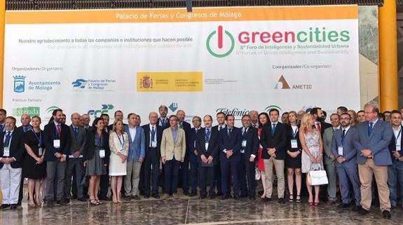 El alcalde apuesta por un Jaén "sostenible, eficaz y apoyado en la tecnología"