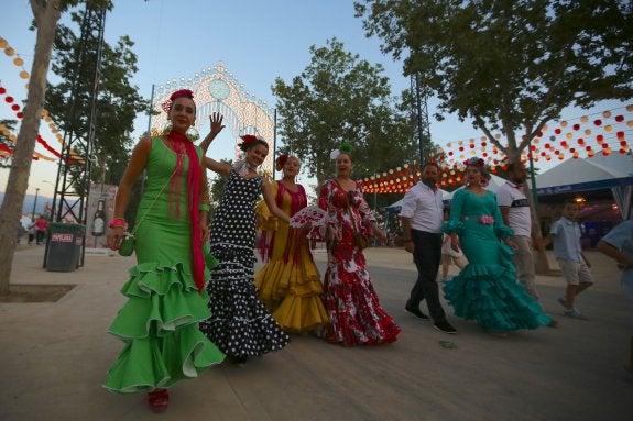 El atardecer suavizó los rigores meteorológicos y animó a visitar la feria.