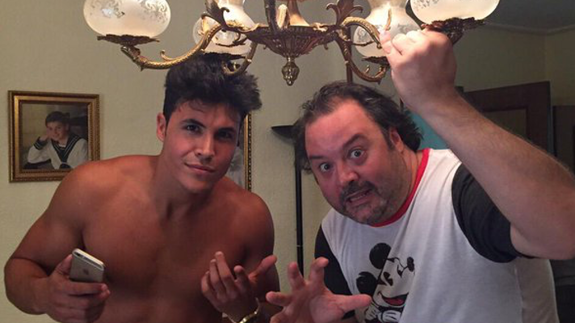 Kiko Jiménez con Torbe, en una imagen de su cuenta de Twitter.