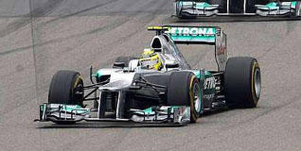 Nico Rosberg gana su primera carrera en la Fórmula Uno y Alonso acaba noveno