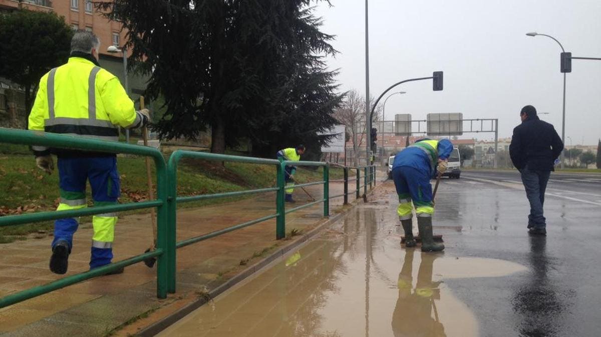 Segundo reventón en menos de un mes junto a la rotonda del puente Enrique Estevan