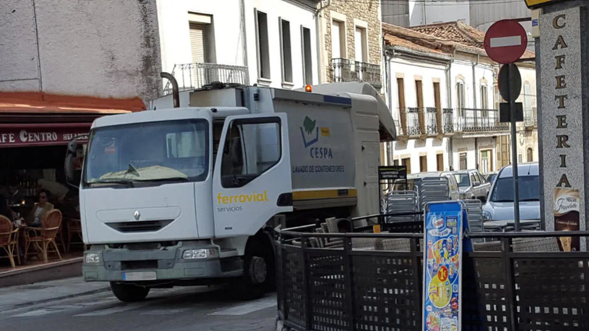 El Consistorio de Vitigudino cobra por la recogida de la basura más que la ordenanza