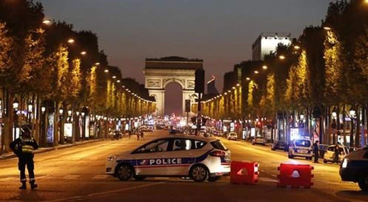 El segundo sospechoso del ataque en París se entrega a la Policía en Amberes