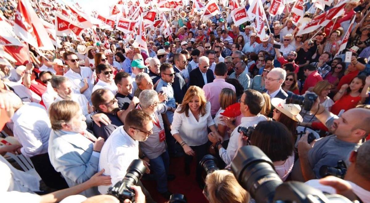 Susana Díaz garantiza unidad y el respeto al PSOE, que tiene que recuperar la moral de victoria
