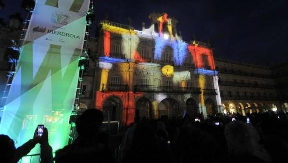 Jóvenes universitarios con talento se incorporan al Festival de la Luz y Vanguardias