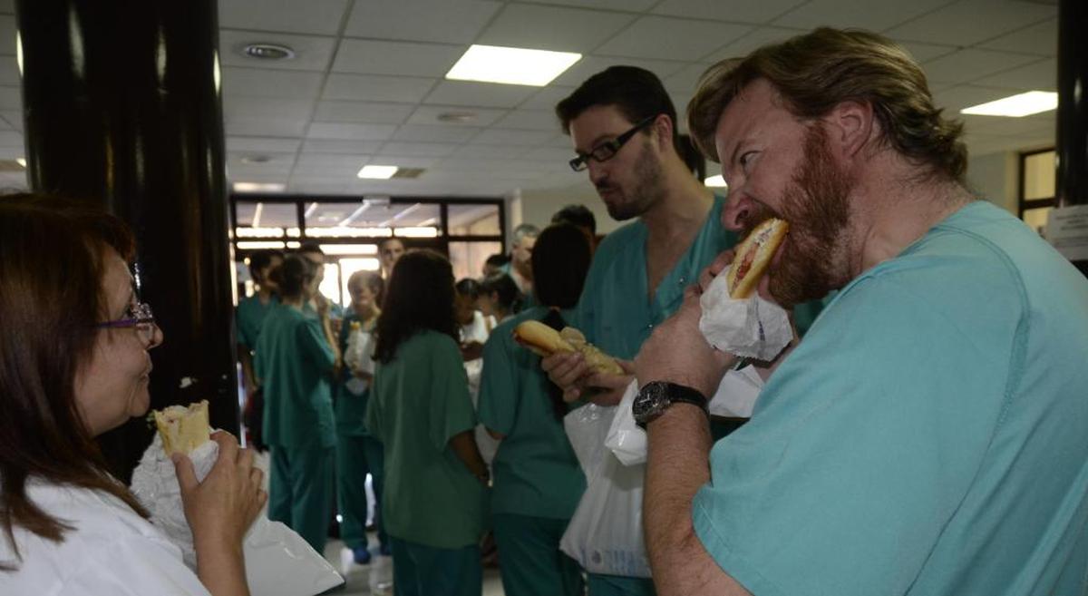 Los médicos de Primaria quieren los tickets de comida como los del Hospital