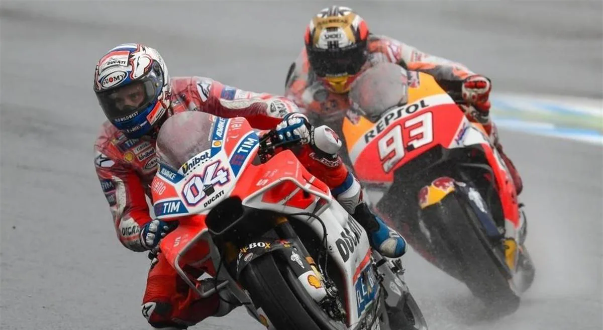 Dovizioso se impone a Marc Márquez en Motegi y aprieta el Mundial de MotoGP