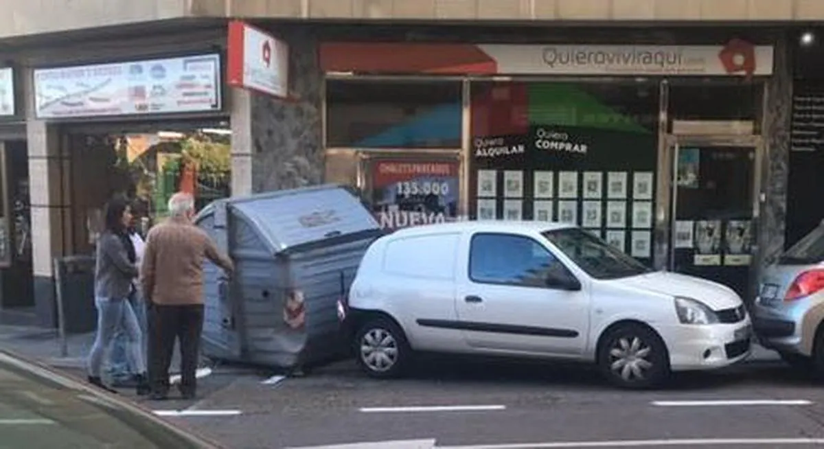 Dos aparatosos accidentes acaban sin heridos