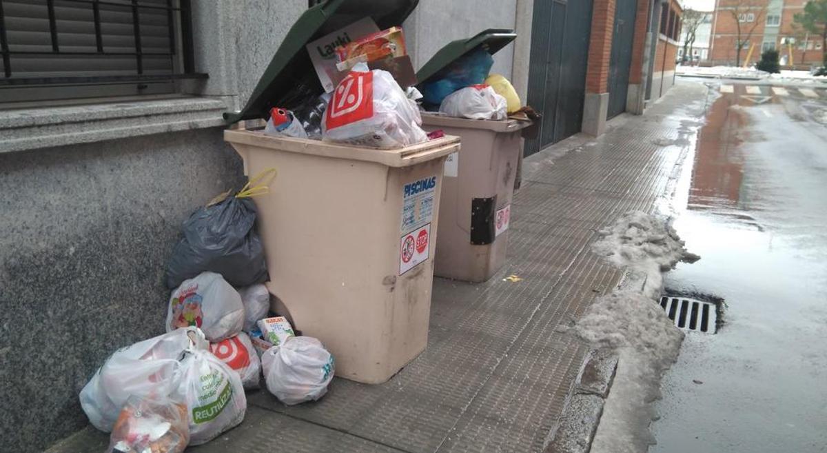 PSOE y PP se enzarzan por la falta de recogida de basuras durante tres días por el temporal