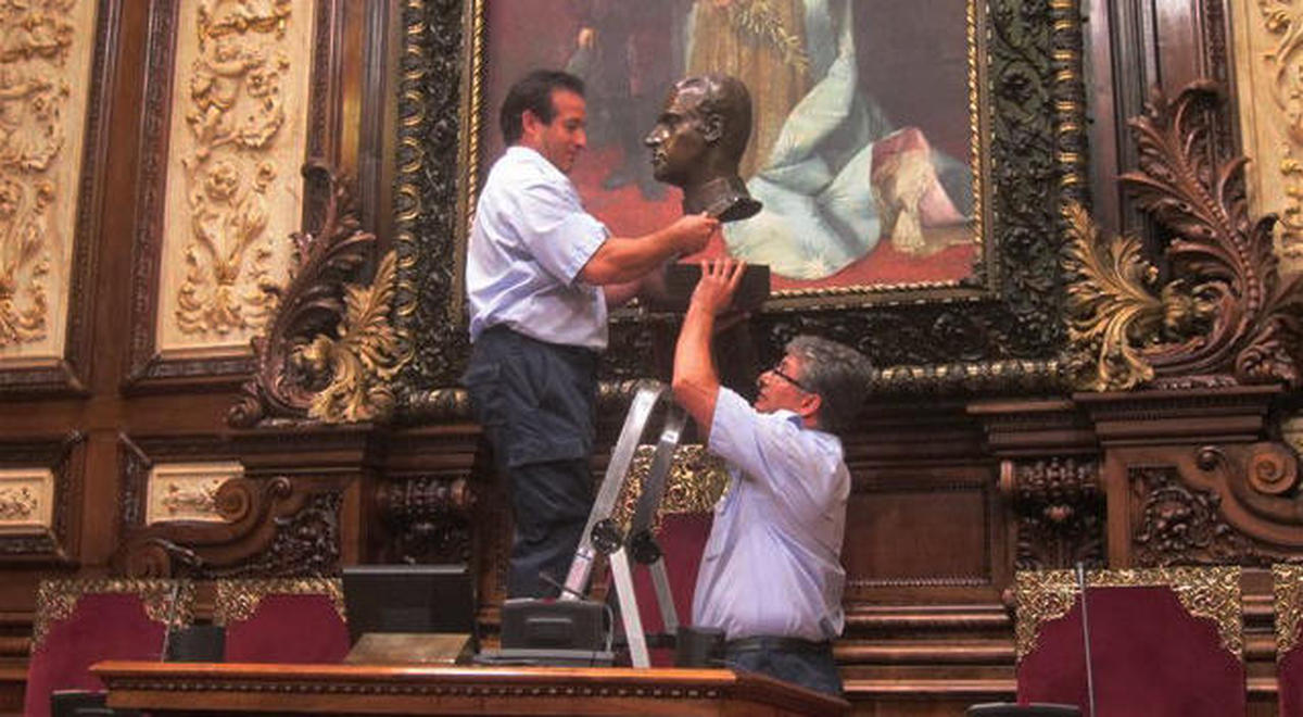 Una sentencia obliga al Ayuntamiento de Barcelona a volver a colocar un retrato del Rey Juan Carlos
