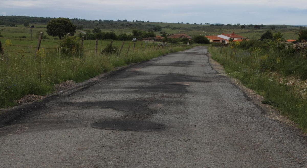 La carretera de acceso a Alberguer&iacute;a del Campo suma importantes mejoras
