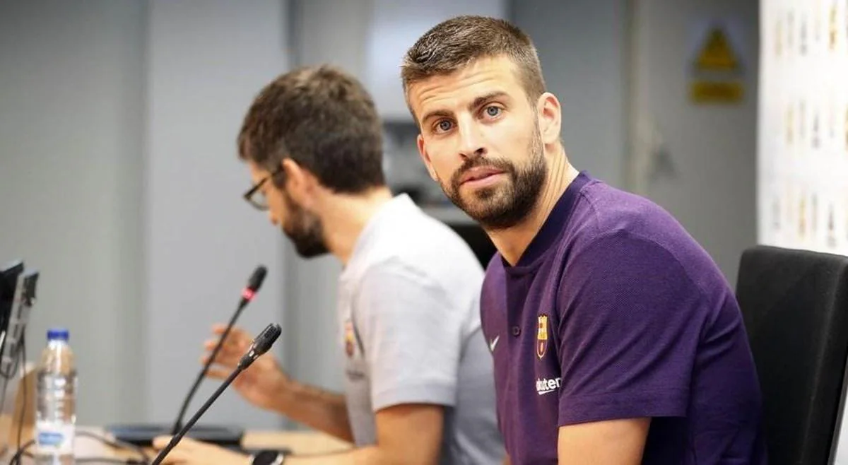 Denuncian a Piqué por conducir sin puntos en el carné