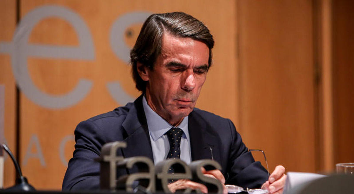 Aznar dice que dejó a Rajoy un espacio electoral unido y Casado lo ha heredado dividido en tres