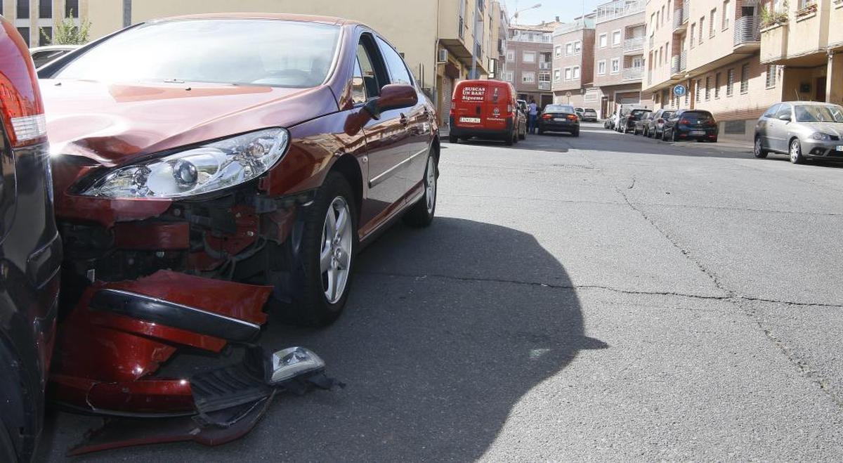 Un motorista resulta herido en un accidente de tráfico en la calle Ciudad Real