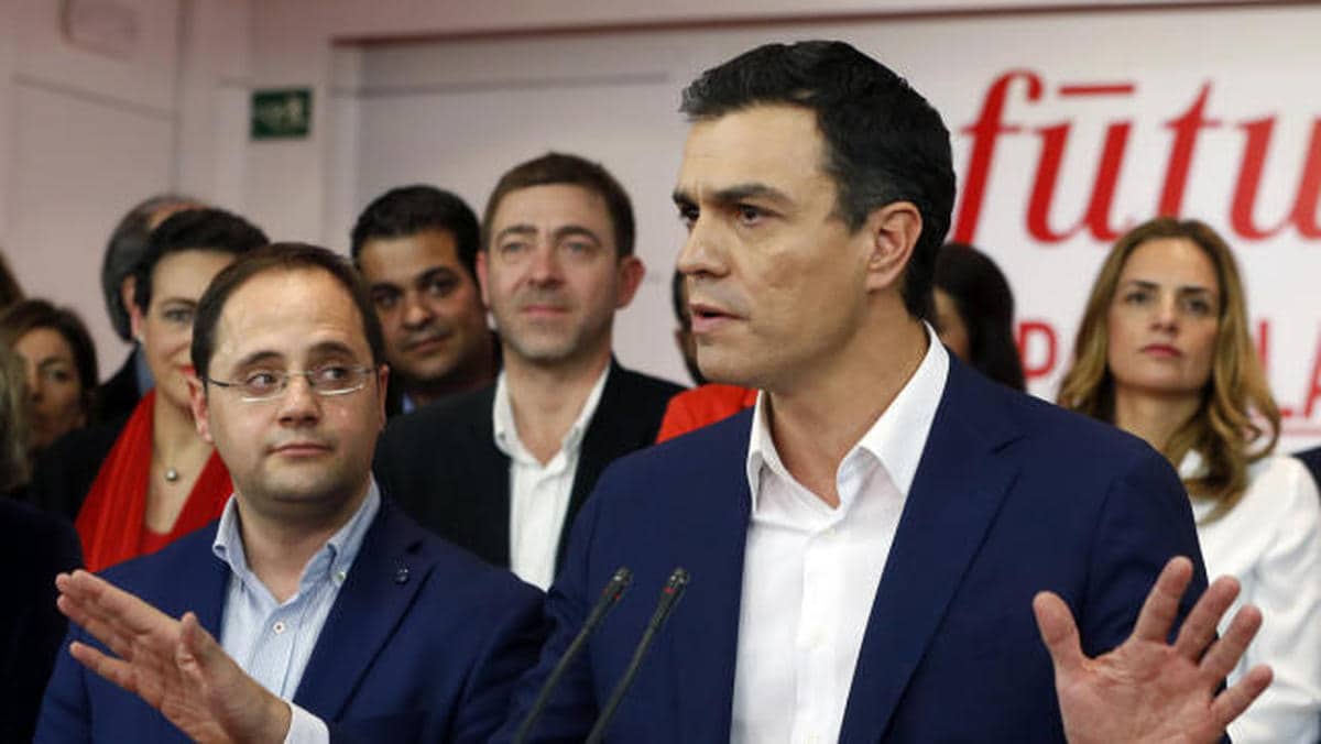 El entorno de Pedro Sánchez cree que el pacto con el PP apunta a una coalición no declarada