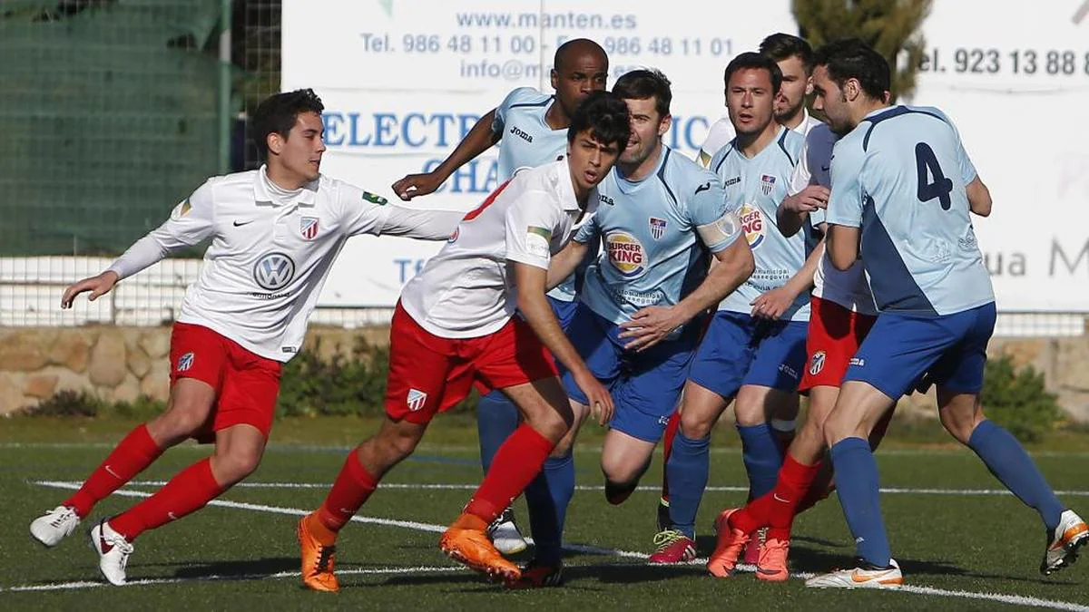 Dos zarpazos de la Segoviana castigan a un buen Santa Marta (0-2)