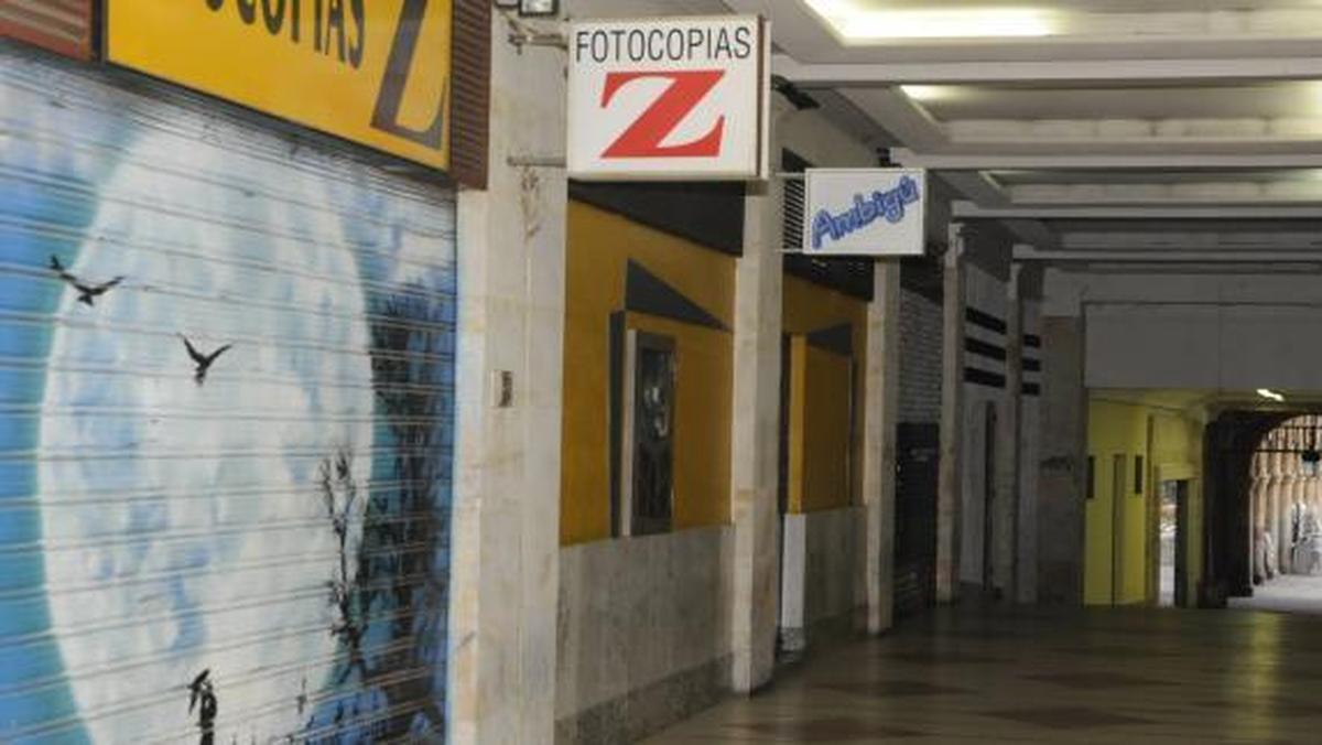 Más de una decena de jóvenes envueltos en una pelea en el 'after' del pasaje de la Plaza Mayor