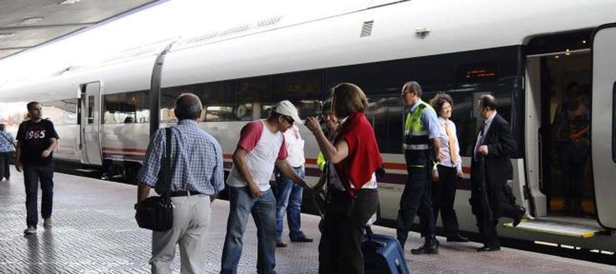 Renfe aumentará de 15 a 17 las conexiones directas de Ávila con Madrid con trenes cada hora