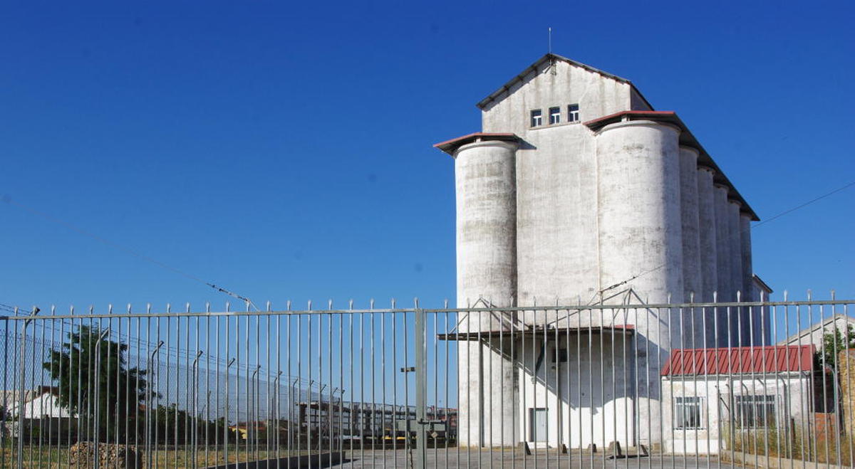 Se buscan compradores: un enorme silo por poco más de 100.000 euros