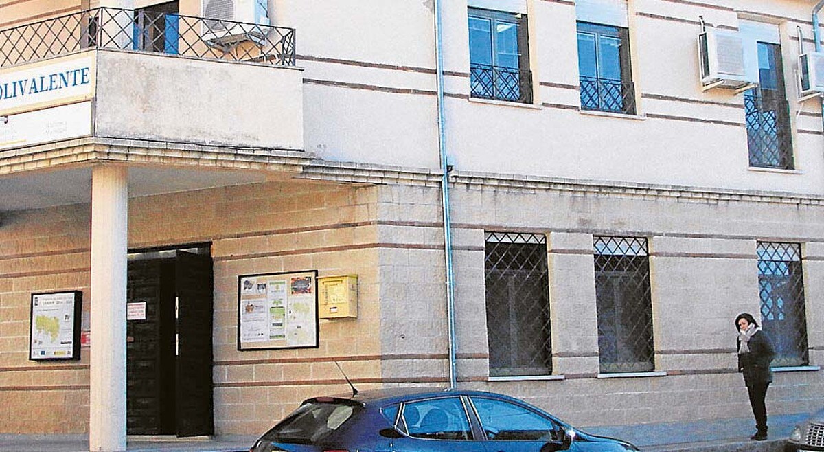 El ayuntamiento de Calzada de Valdunciel mejorar&aacute; los accesos del edificio polivalente