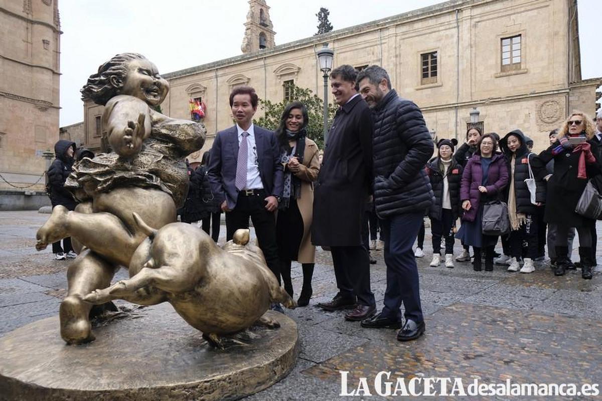 Exposición del artista chino Xu Hongfei