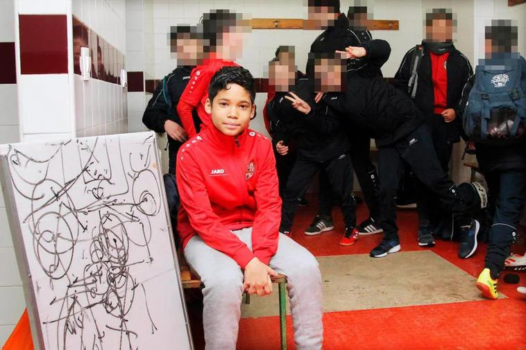 El drama de los niños extranjeros que no pueden jugar al fútbol en Salamanca