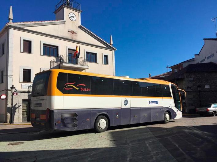 Puerto de Béjar insta a Fomento a que solucione el cierre del autobús que va a Madrid