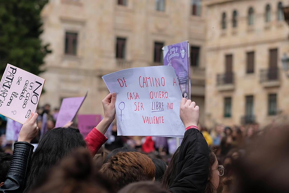 Los mejores carteles de la movilización feminista en Salamanca