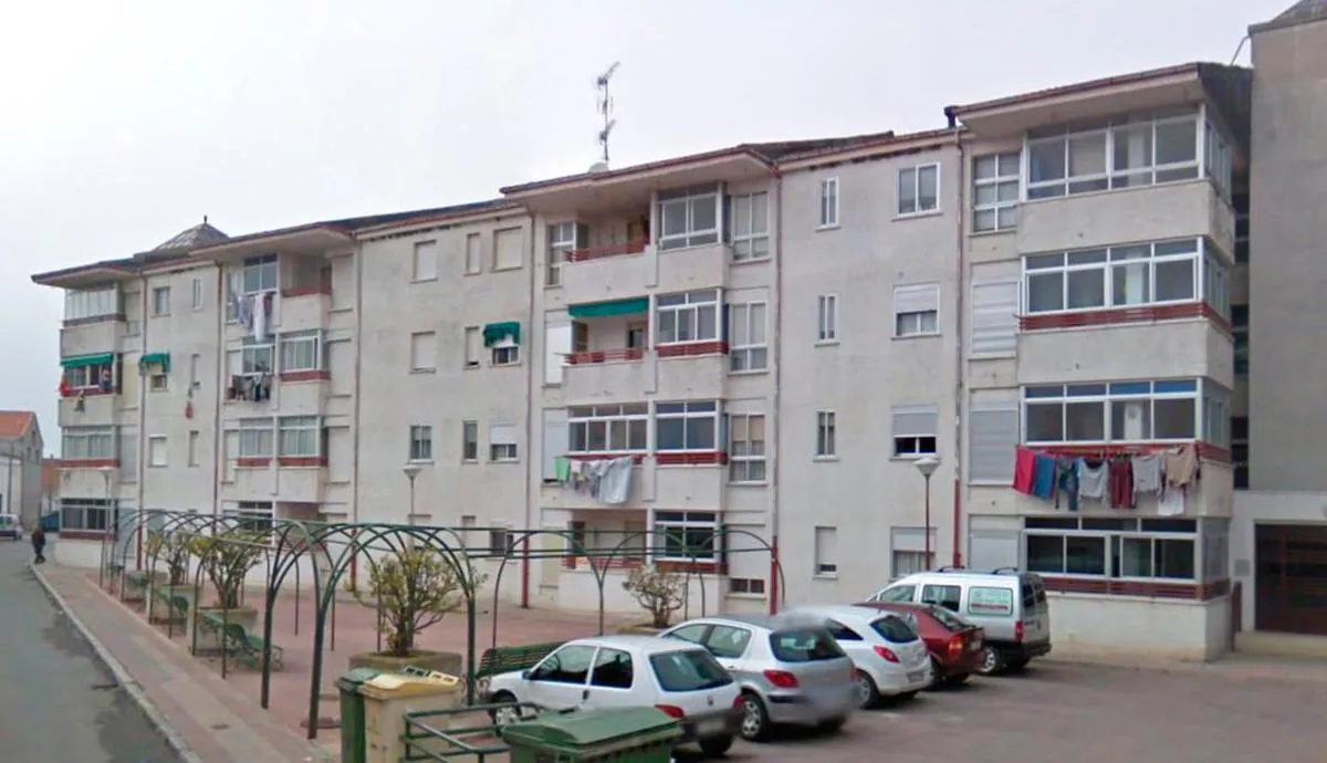 Bloques de pisos de la calle San Lázaro en Peñaranda.