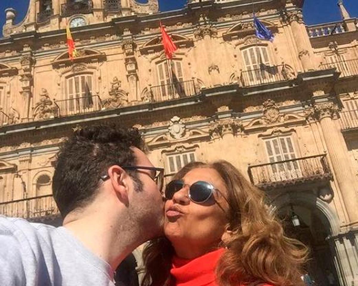 Lolita Flores y Pedritísimo en la Plaza Mayor