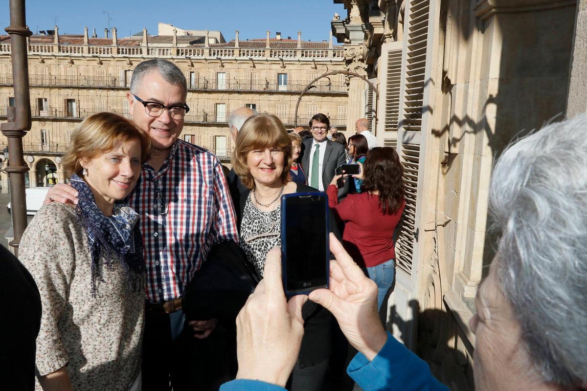 Participantes en la ‘Operación Añoranza’  visitando Salamanca.