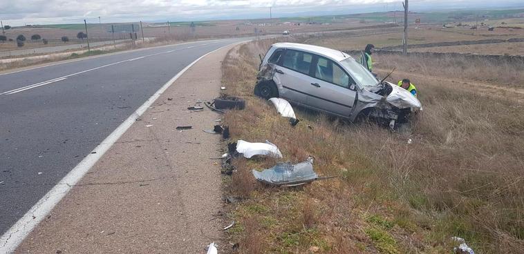 Estado del vehículo del alcalde de Terradillos.